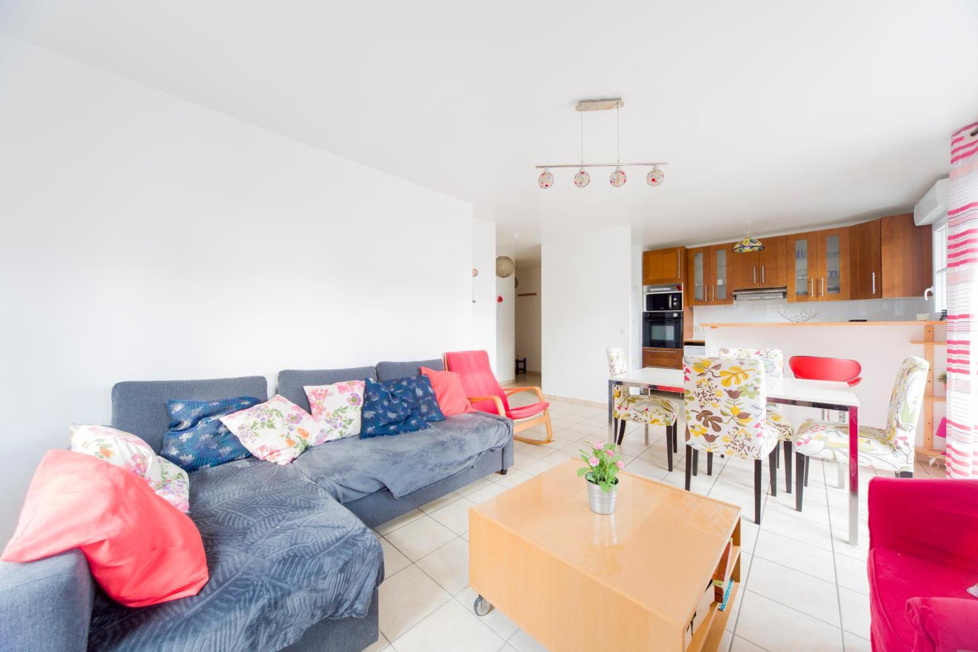 Apartmán F3 - Proche De Disney - Bussy-Saint-Georges Exteriér fotografie